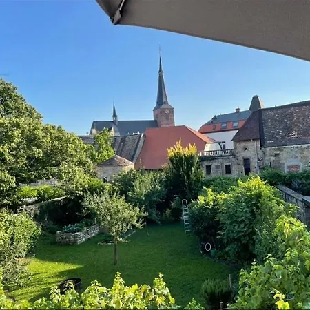 Haeuschen Am Turm In