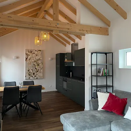 Haeuschen Am Turm In Tatil Evi Deidesheim