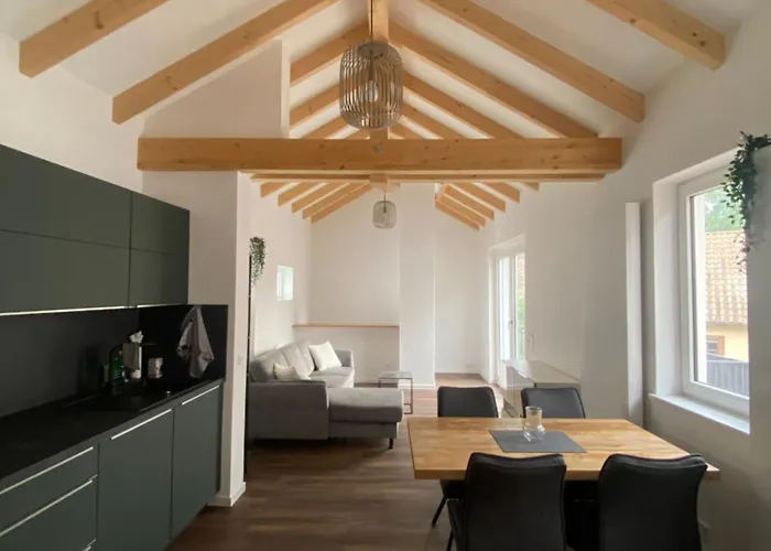 Häuschen Am Turm In Ferienhaus