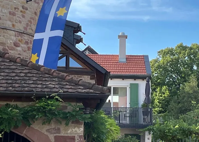 Häuschen Am Turm In